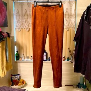 Faux rust suede pull on pants/leggings! Perfect condition 👍👍